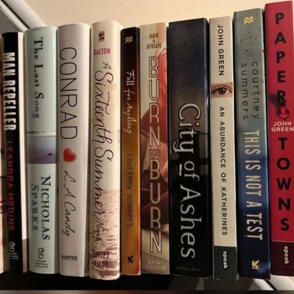 Bundle of 10 Teen/Young Adult Books Bundle: Nicholas Sparks/John Green/Jenny Han
